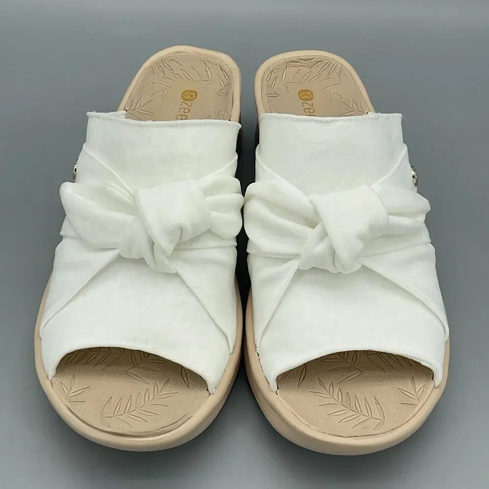 NEW Lifestride Bzees Women’s Smile Wedge Slide Sandals White Size 8.5M
